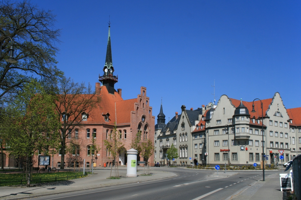 Rathaus in Nauen *)